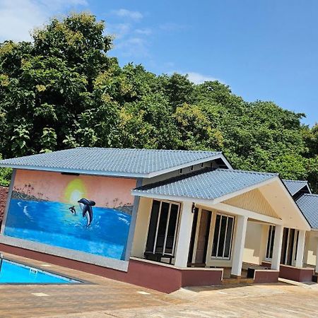 Nisarg Resort Guhāgar Extérieur photo