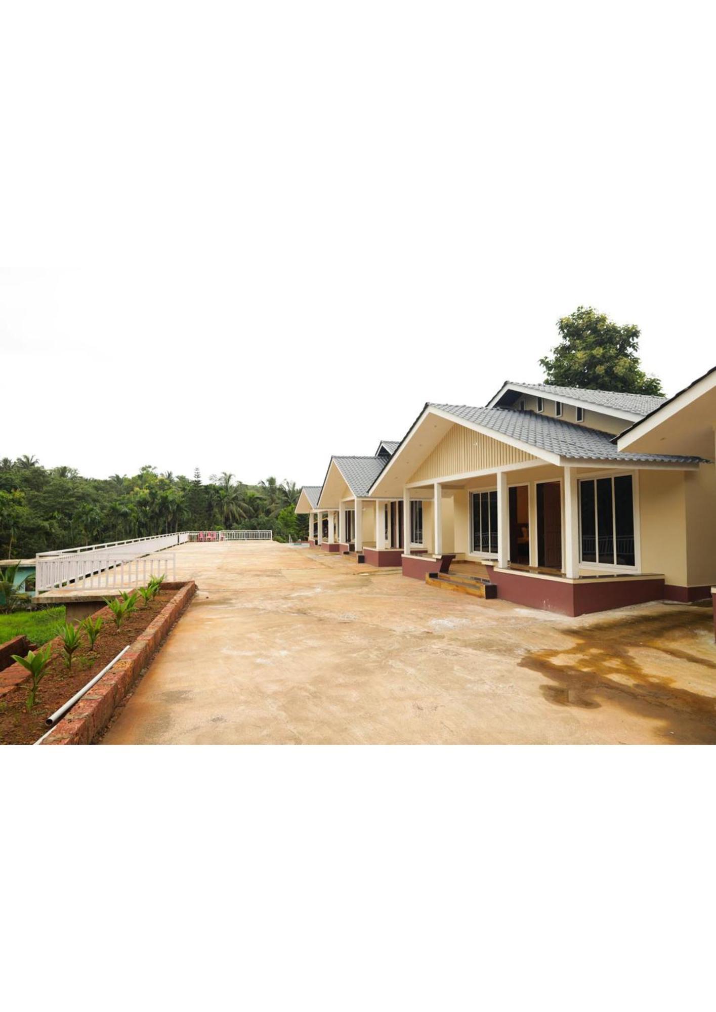Nisarg Resort Guhāgar Extérieur photo
