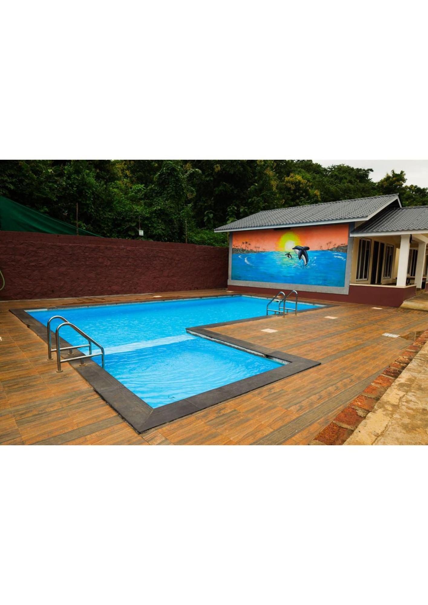 Nisarg Resort Guhāgar Extérieur photo