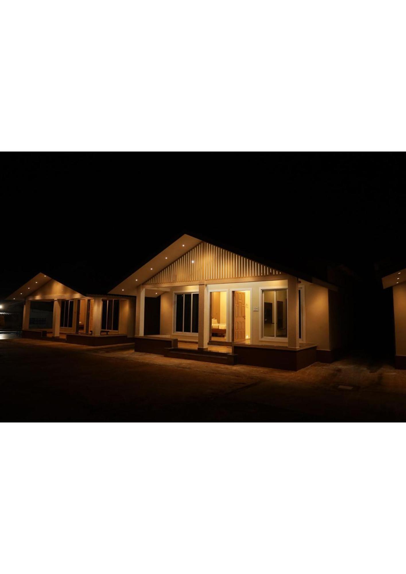 Nisarg Resort Guhāgar Extérieur photo