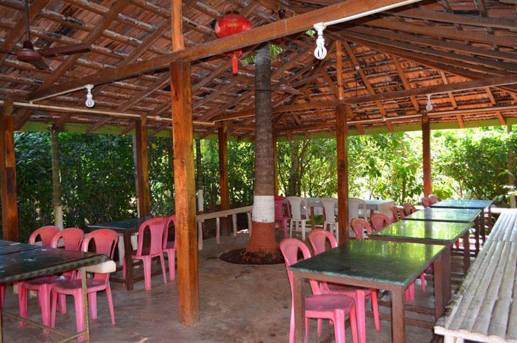 Nisarg Resort Guhāgar Extérieur photo
