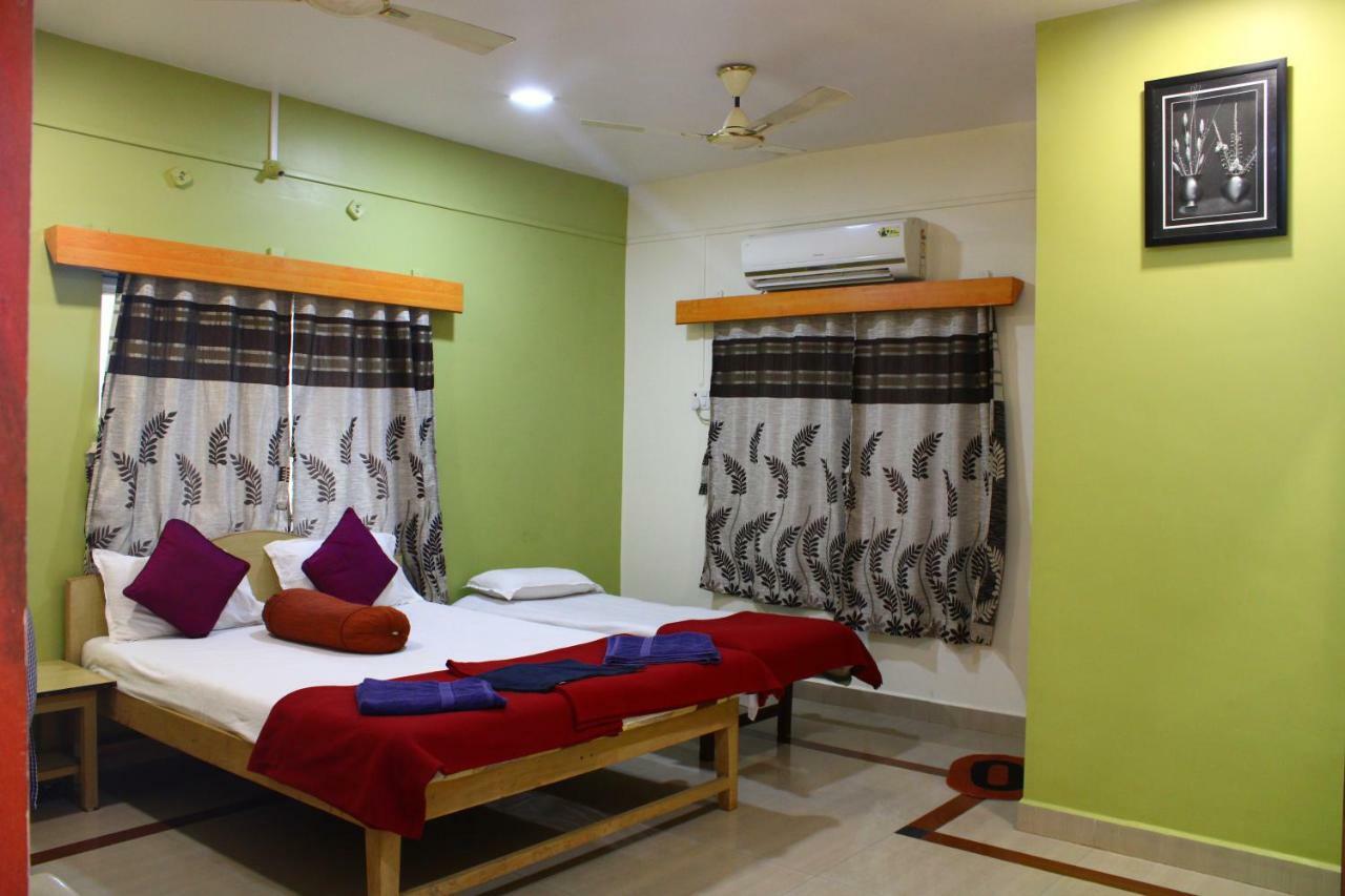 Nisarg Resort Guhāgar Extérieur photo